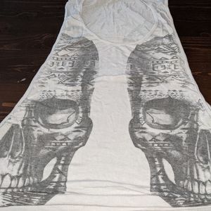 Hot Topic skull tank